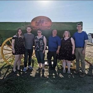 Meet your Posher, Angela